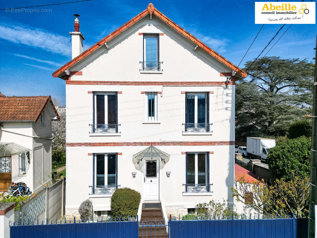 Maison à ARPAJON