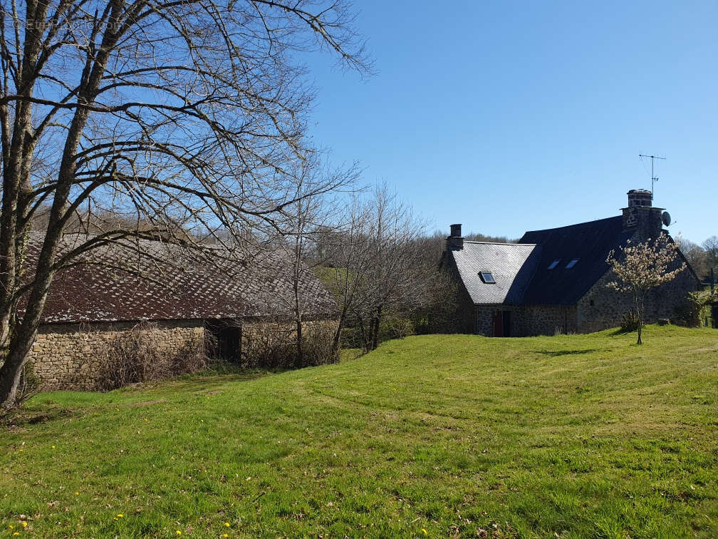 Maison à GROS-CHASTANG
