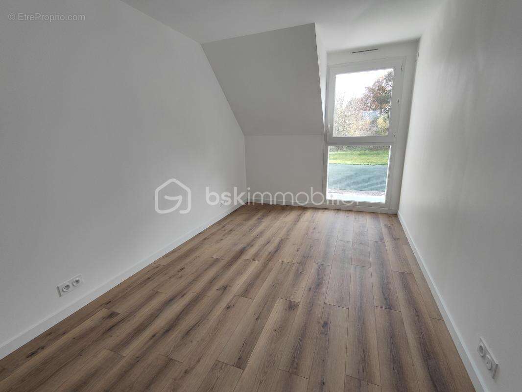 Appartement à ROZ-SUR-COUESNON