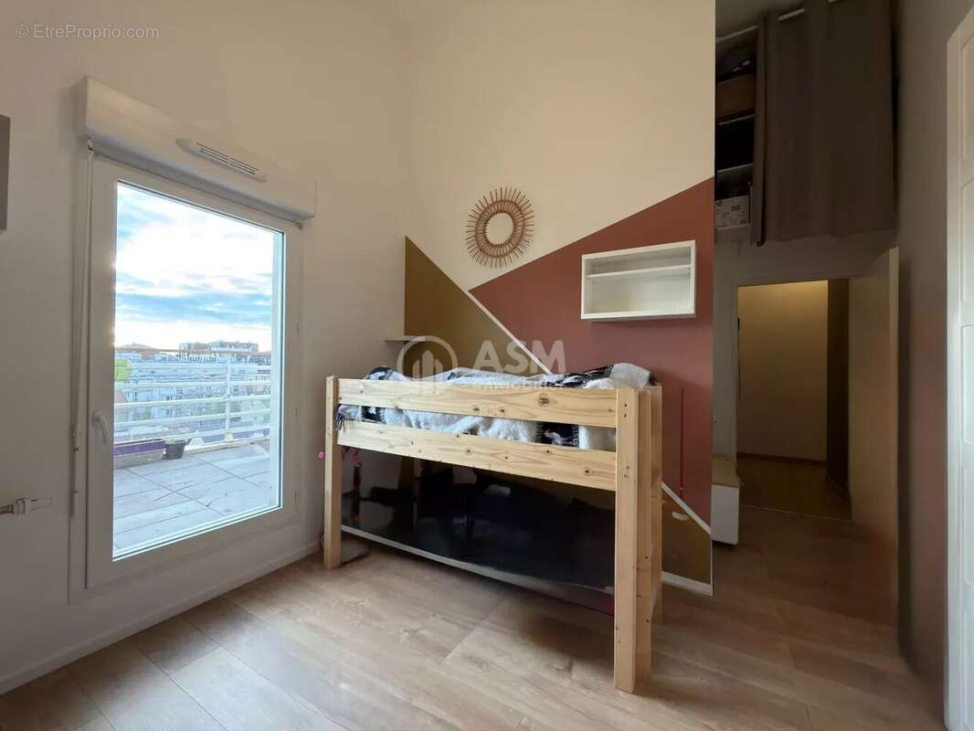 Appartement à COLOMBES