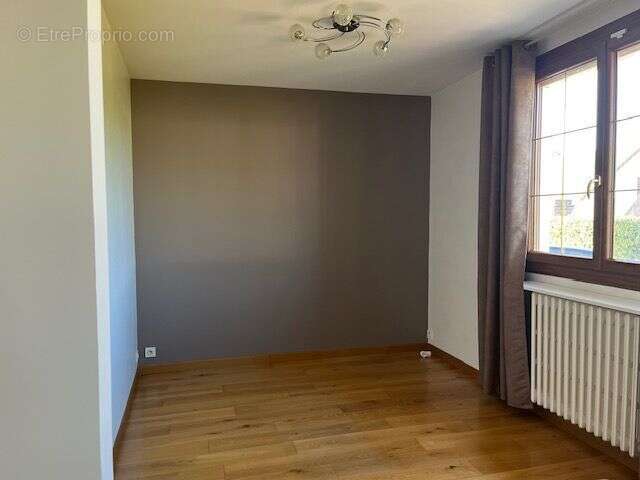 Maison 140 m² à Andeville  - photo 12