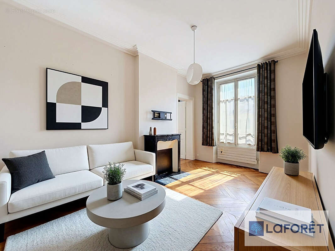Appartement à VERSAILLES