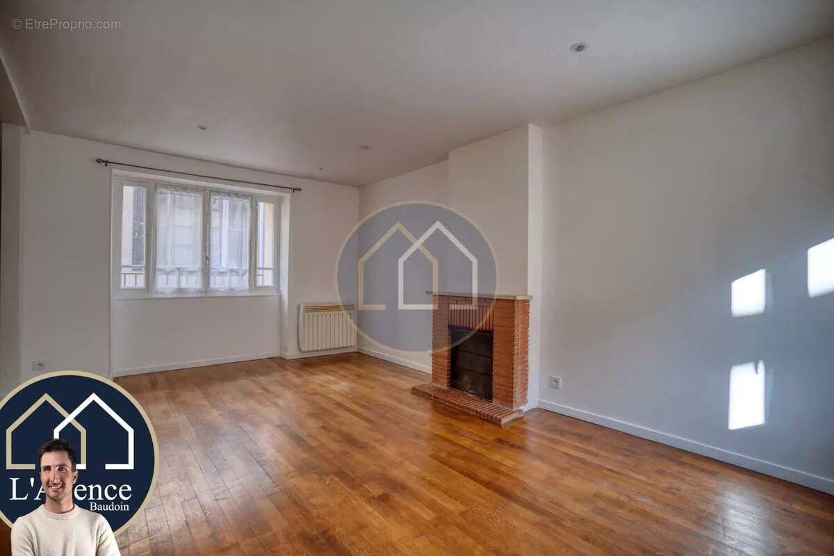Appartement à EPERNON