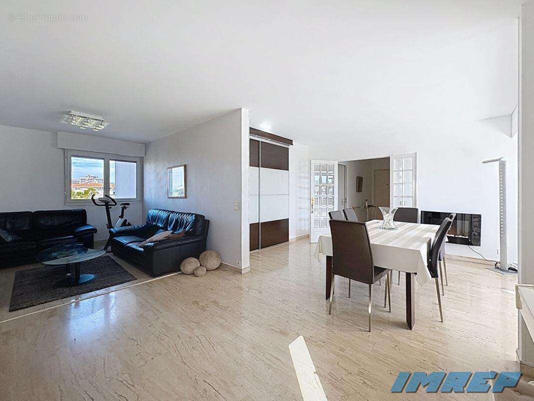 Appartement à MARSEILLE-9E