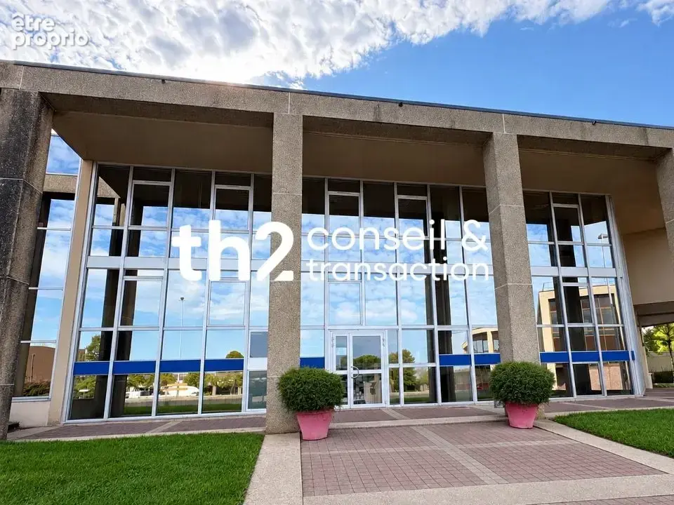 Commerce 1 150 m² à vendre à Saint-Lo (50000) - photo 2