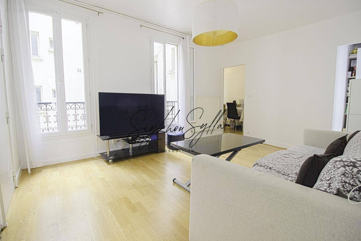 Appartement à PARIS-19E
