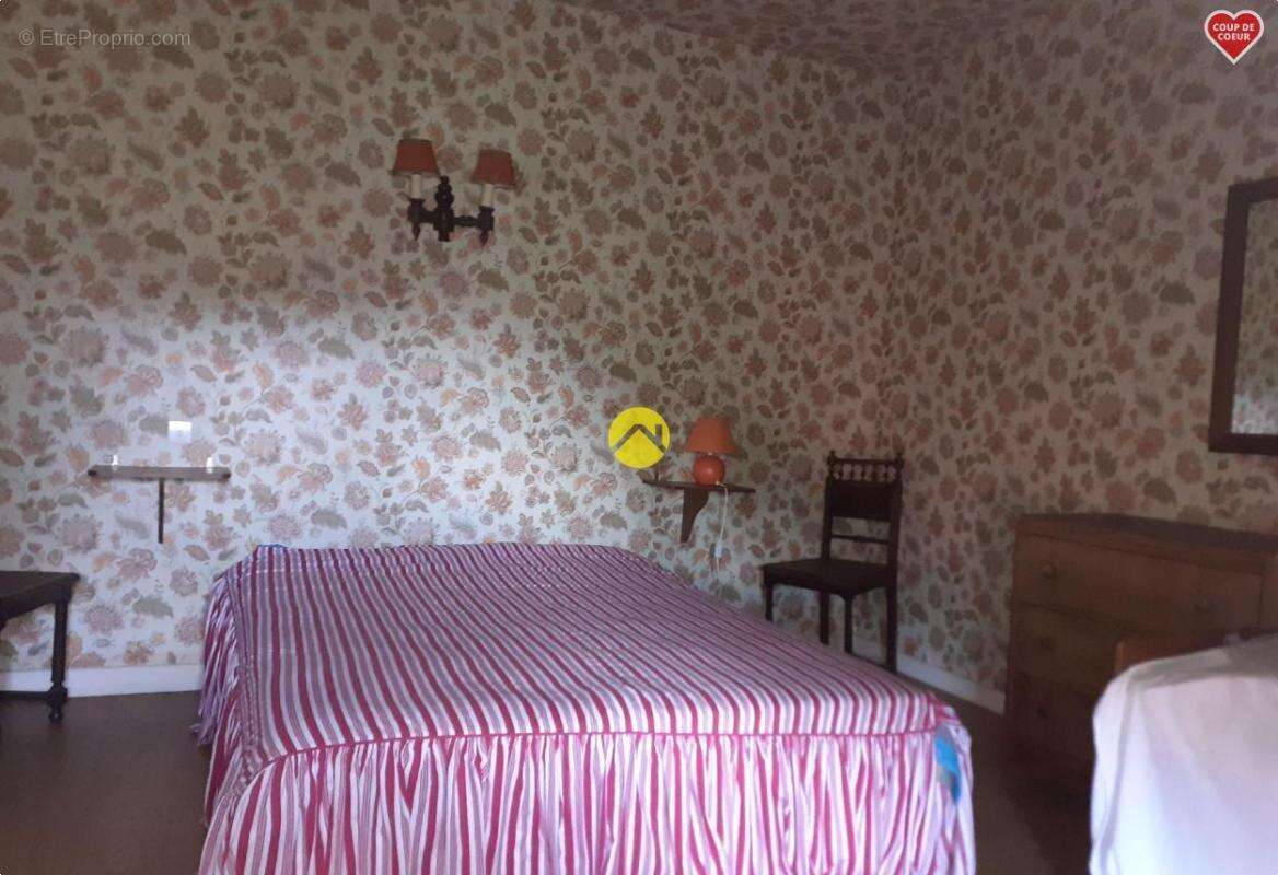 Maison à LA GUERCHE-SUR-L&#039;AUBOIS