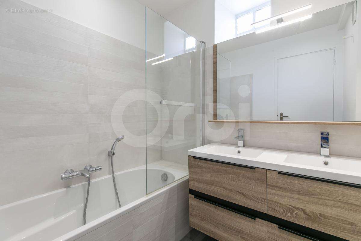 5 pièces de 111 m² – RER A Nogent-sur-Marne 5 min – Balcons – Proche Bois de Vincennes - photo 16