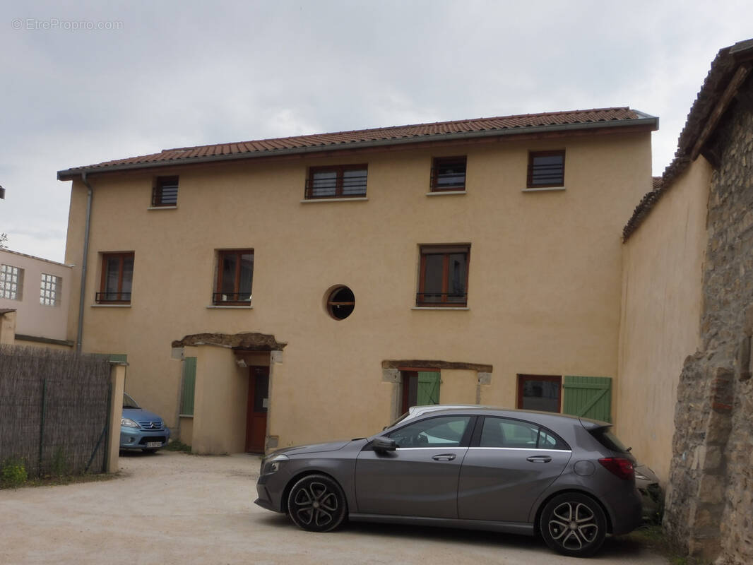 Appartement à MORNANT