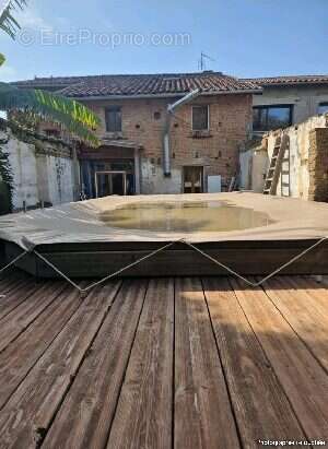 Maison à LISLE-SUR-TARN