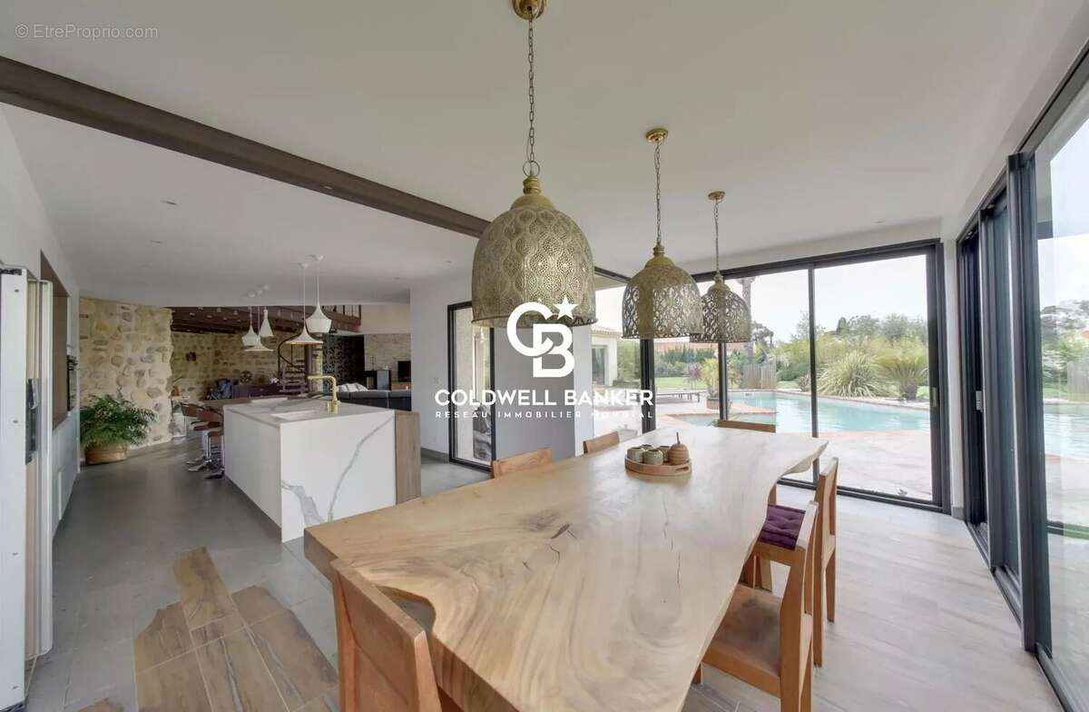 Maison à SAINT-FELIU-D&#039;AVALL