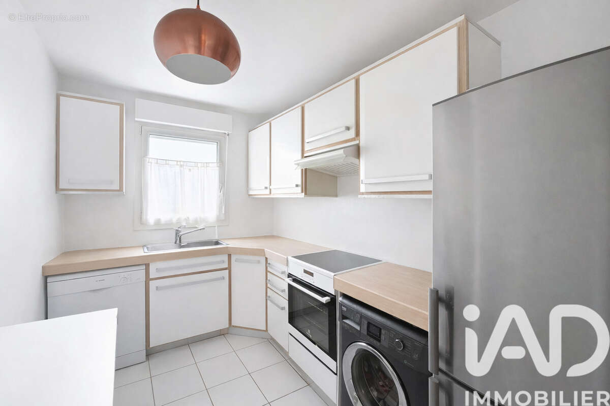 Photo 3 - Appartement à COURBEVOIE