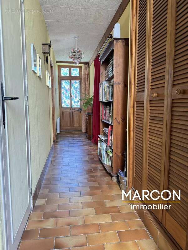 Maison à CHENIERS