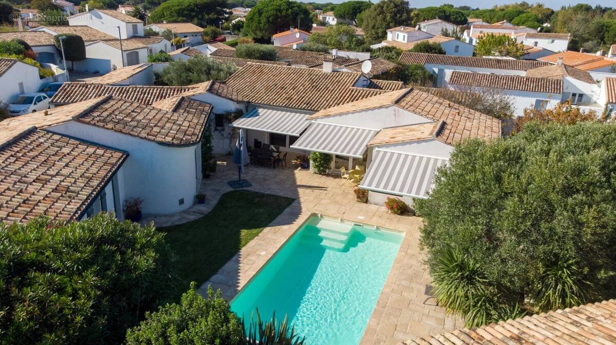 Maison à LA COUARDE-SUR-MER