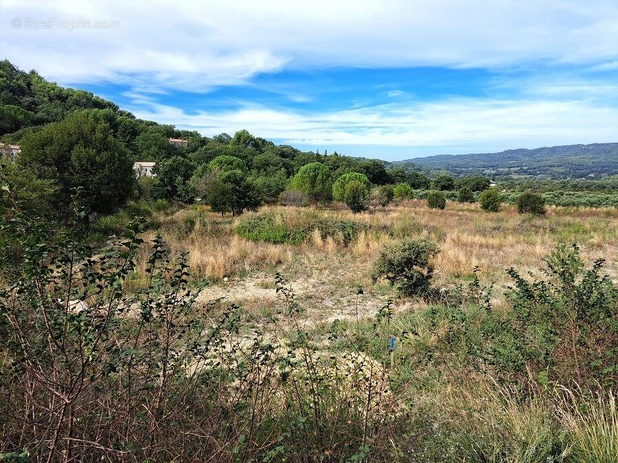 Terrain à ROGNES