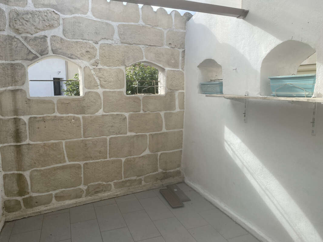 Appartement à MAUGUIO