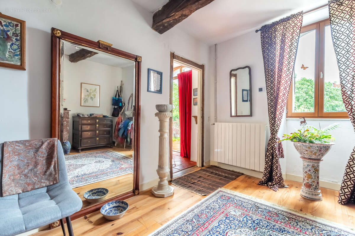 Maison à CHARLAS