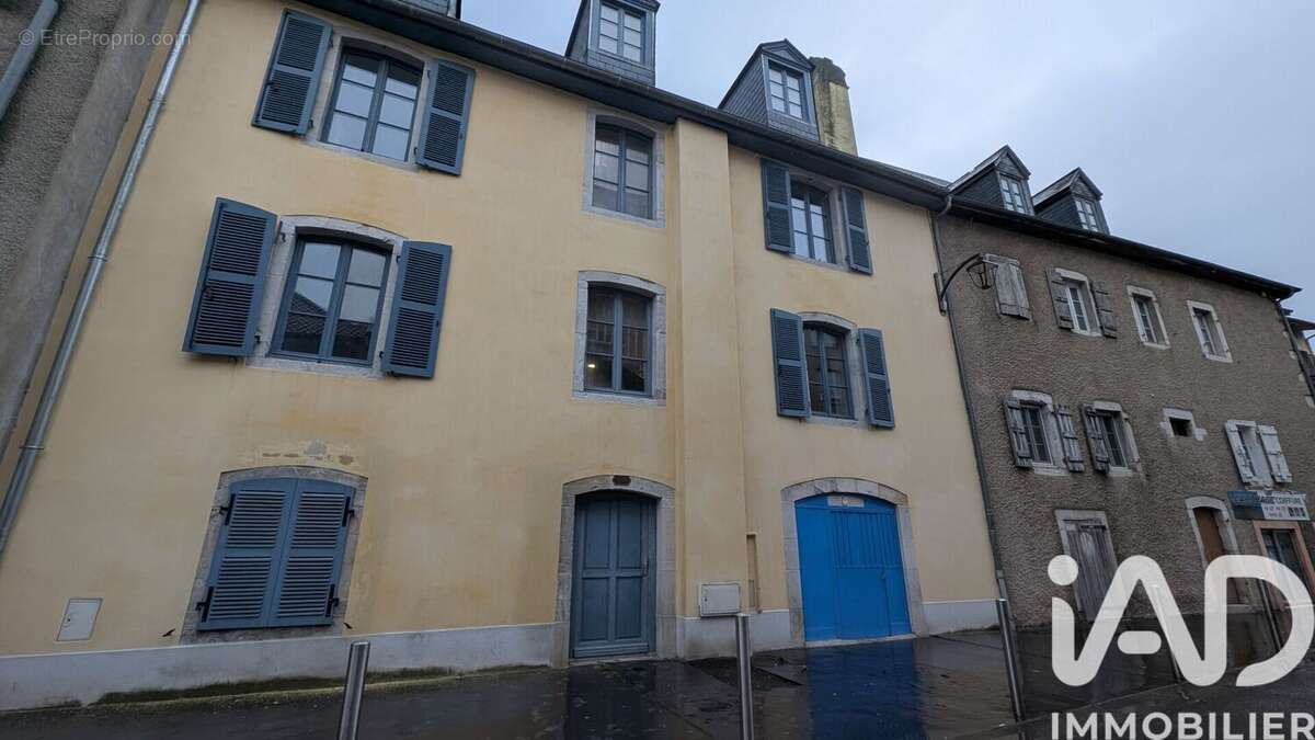 Appartement 380 m² à Pau  - photo 2