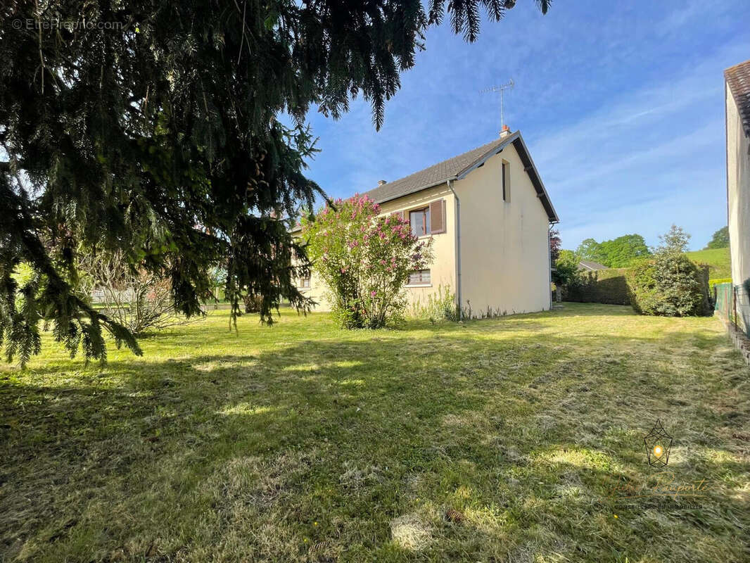 Maison à CHARNY