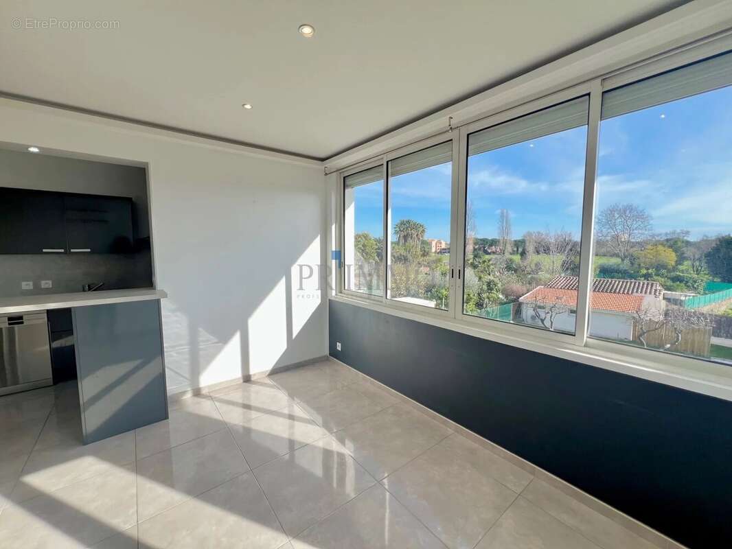 Appartement à FREJUS