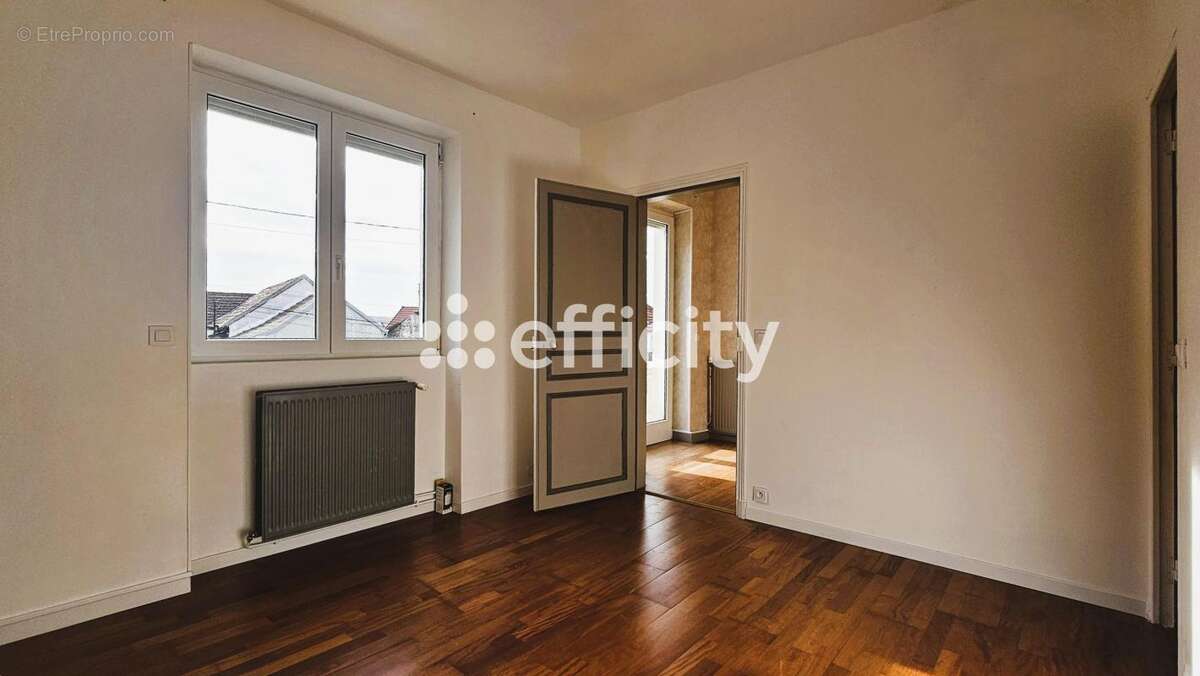Appartement à DAMPMART
