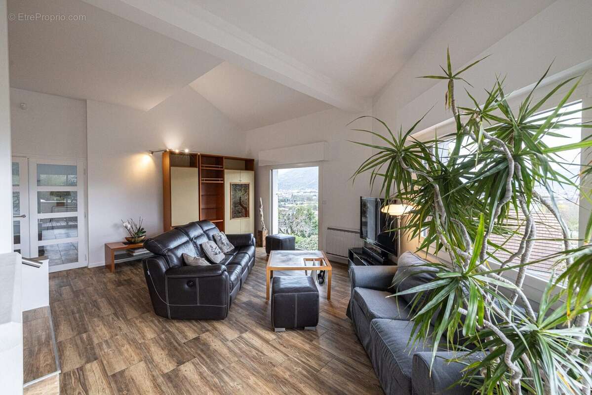 Maison à SEYSSINET-PARISET