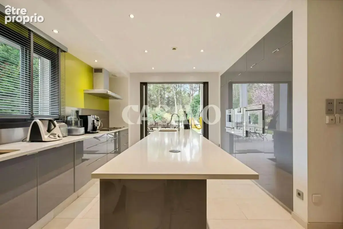 Vente Maison 6 pièces de 272m² - 13390 Auriol - photo 6