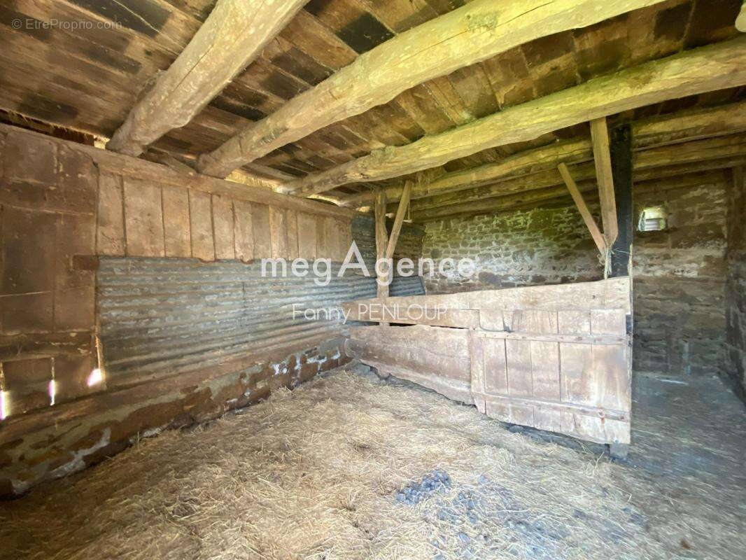 Maison à VILLEDIEU-LES-POELES