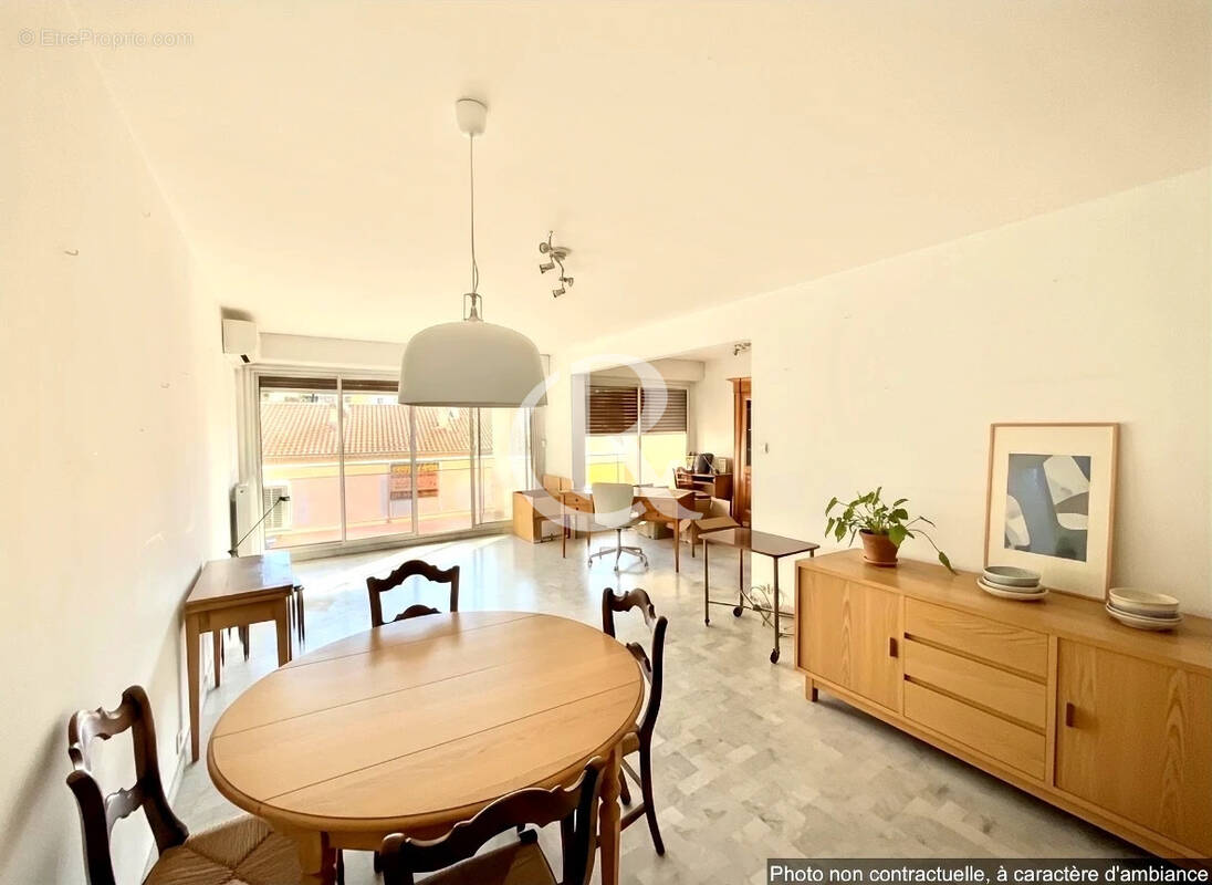 Appartement à HYERES