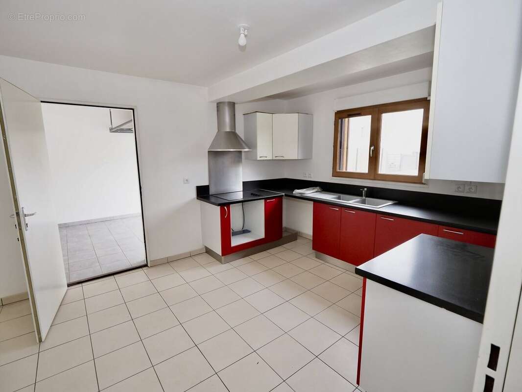 Maison à SIVRY-COURTRY