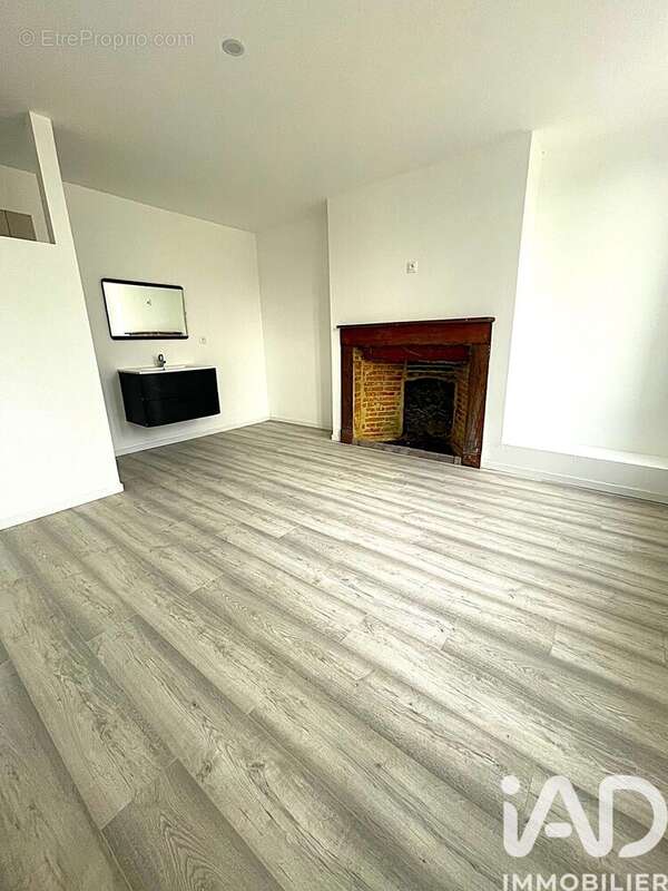 Maison 75 m² à Montigny-Le-Franc  - photo 6