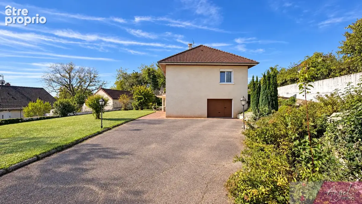 Maison lumineuse à Orchamps, 919 m2 de terrain, terrain clôturé - photo 19