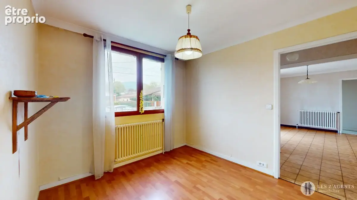 Maison Echirolles 6 pièces de 100m² sur 378m² de terrain, secteur Commanderie - photo 9