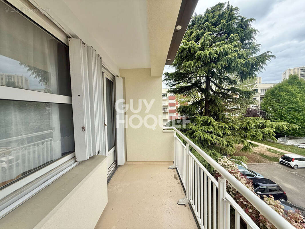 Appartement à L'HAY-LES-ROSES
