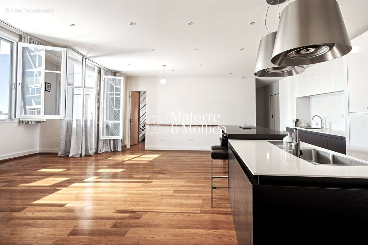 Appartement à PARIS-6E