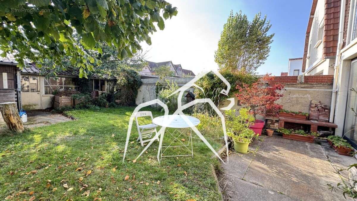 Maison à SOTTEVILLE-LES-ROUEN