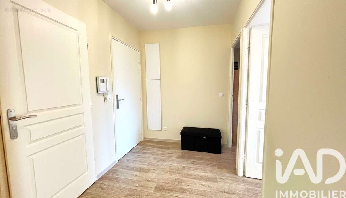 Photo 2 - Appartement à PUGET-SUR-ARGENS