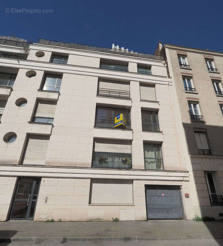 Appartement à PARIS-20E