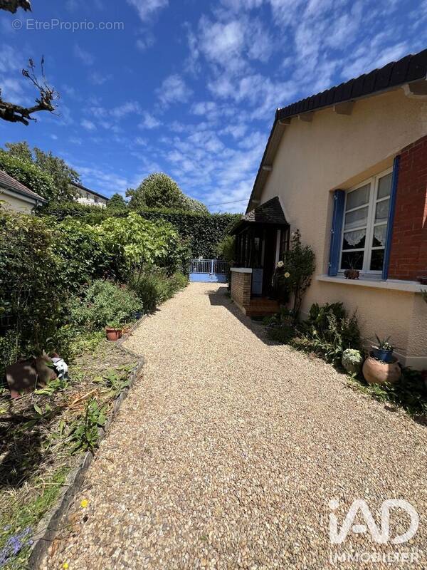 Photo 1 - Maison à TRAPPES