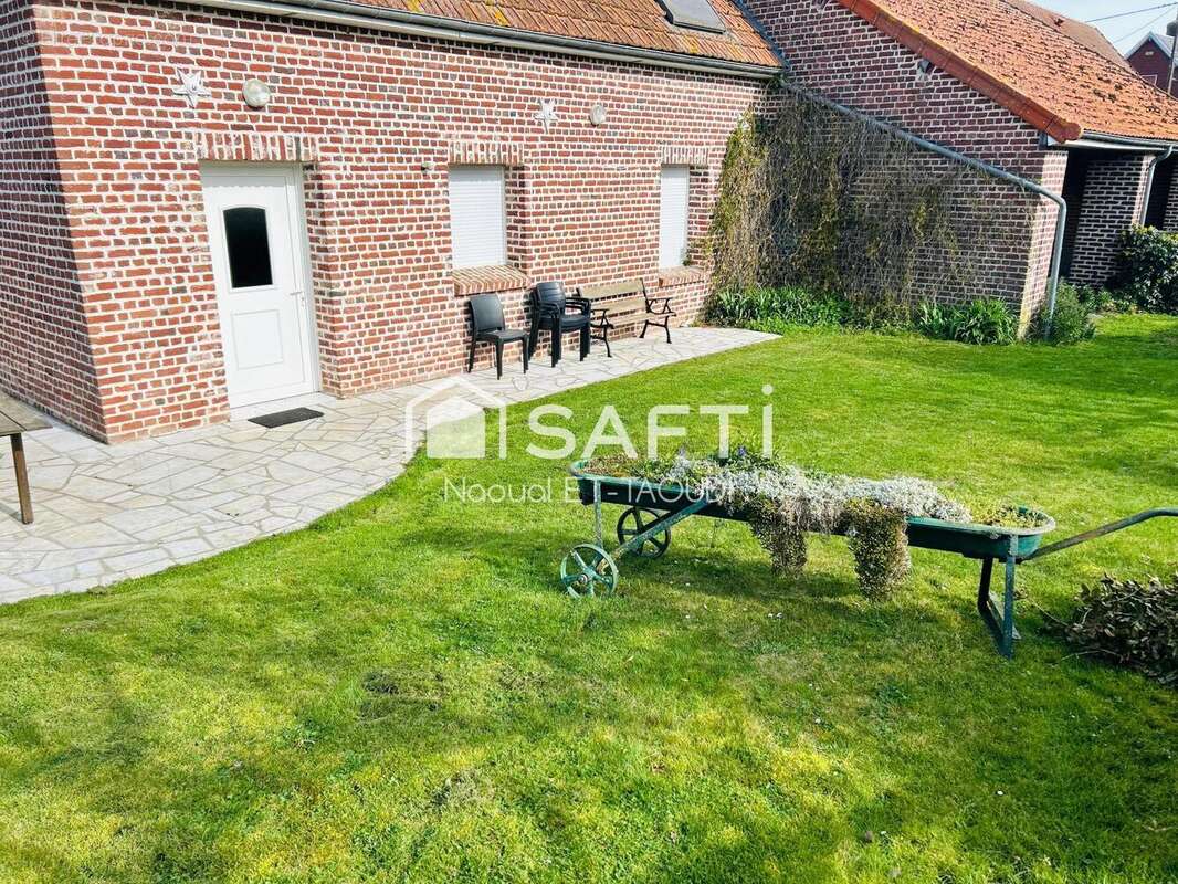 Maison 250 m² à Fontaine-Les-Croisilles  - photo 3