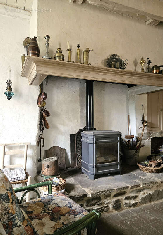 Maison à LA SALVETAT-PEYRALES