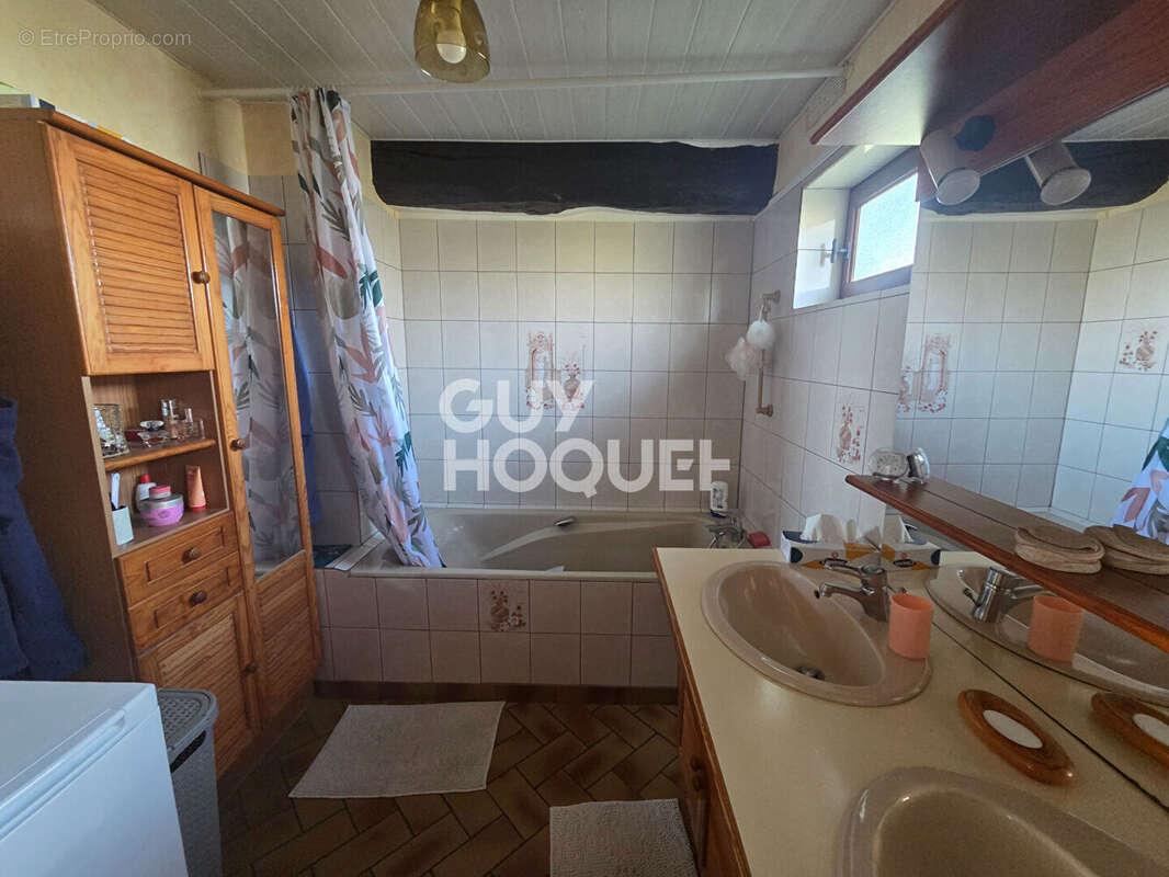 Maison à BOSC-RENOULT-EN-ROUMOIS