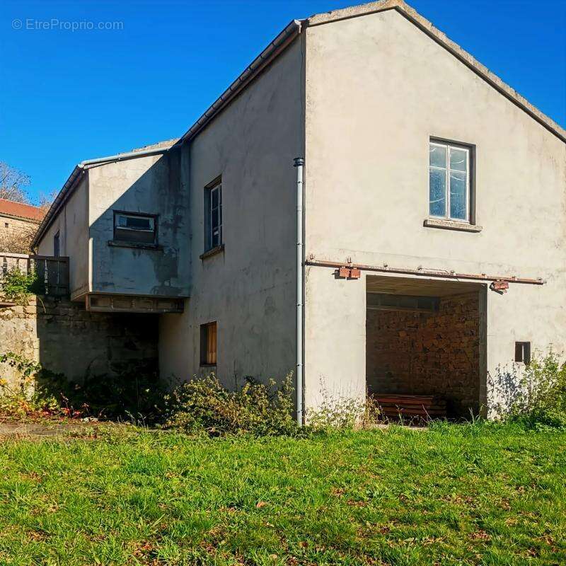 Maison à SAINT-CHRISTOPHE-D&#039;ALLIER
