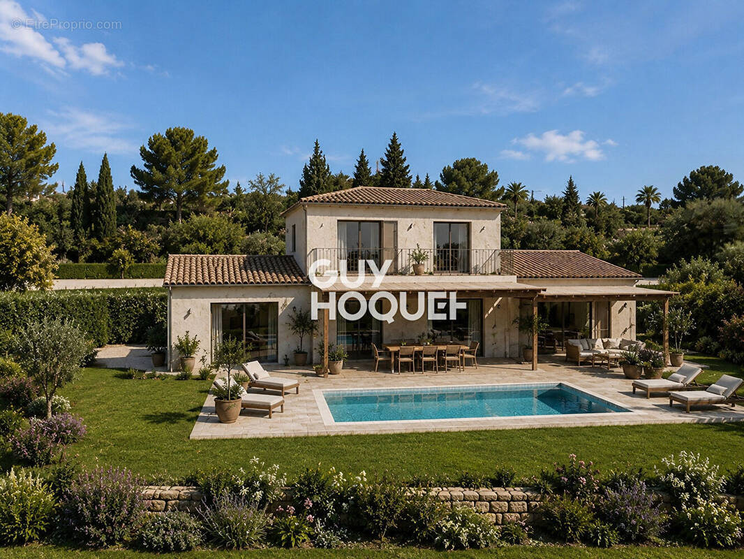 Terrain à MOUGINS