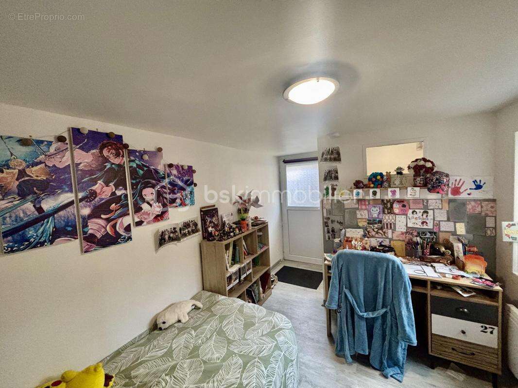 Maison à VILLEMANOCHE