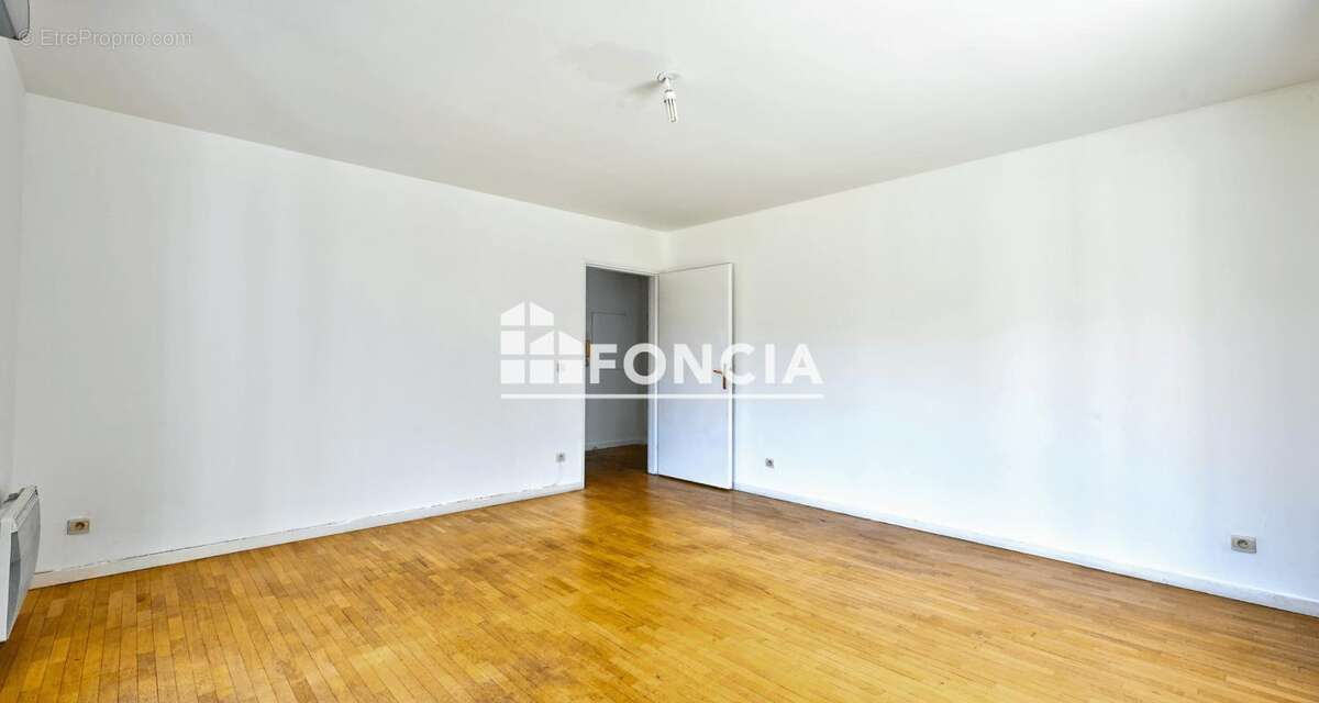 Appartement à SAINT-OUEN-L'AUMONE