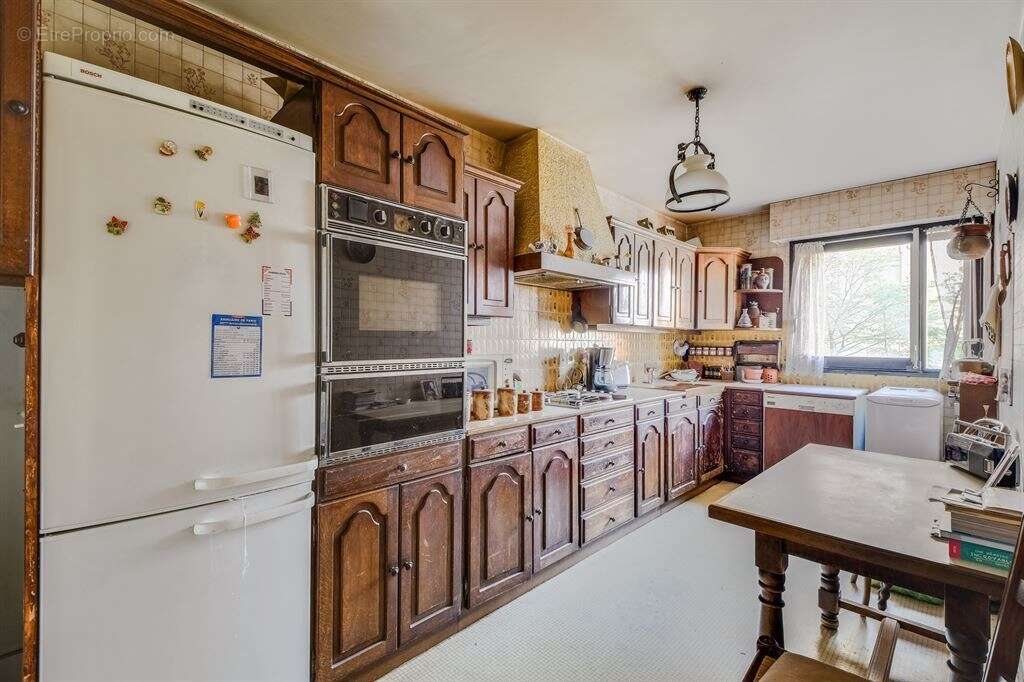 Appartement à PARIS-20E