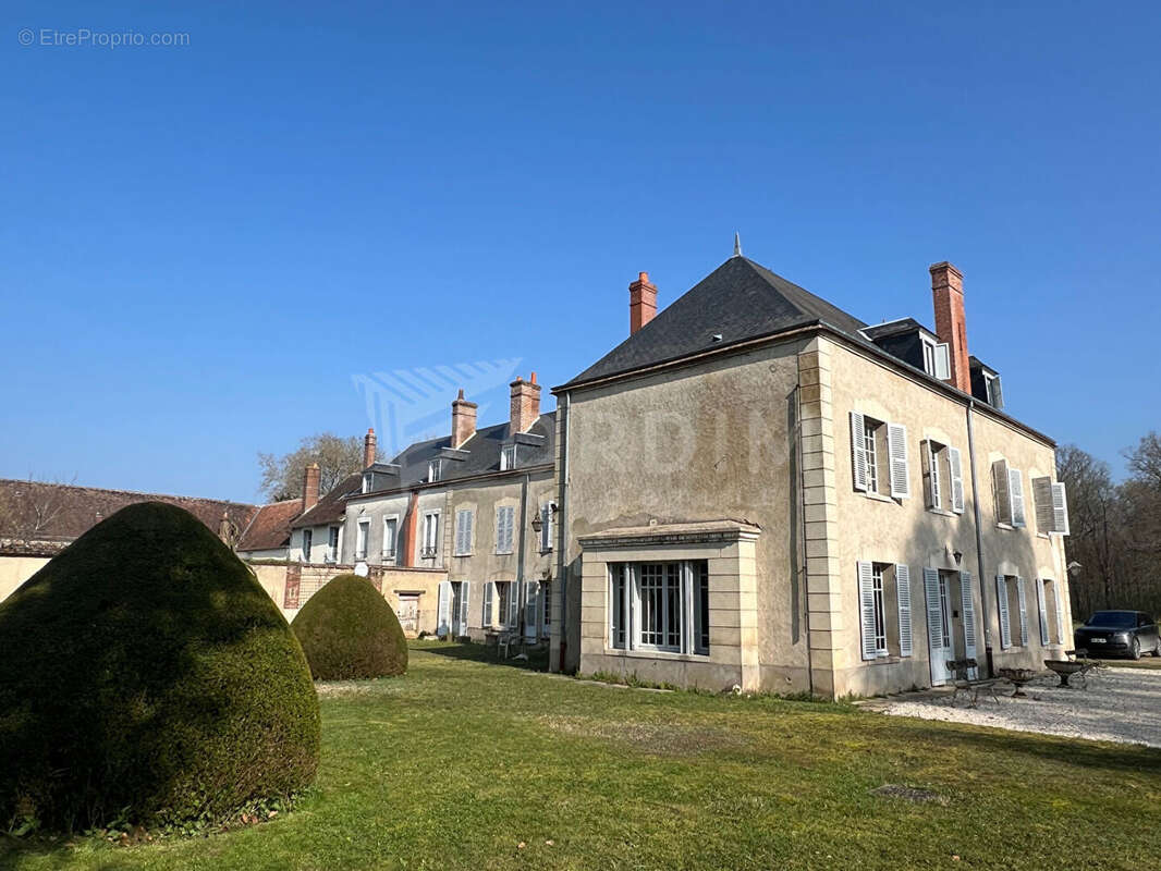 Maison à NOGENT-SUR-VERNISSON