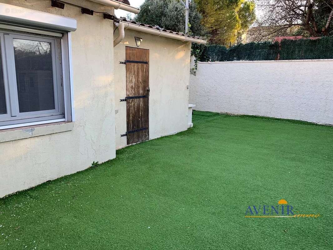 Cour - Maison à MARSEILLE-14E