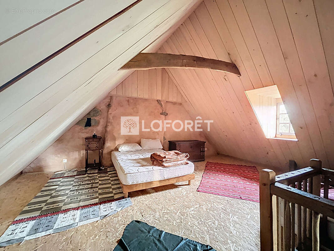 Maison à BELLOU-EN-HOULME